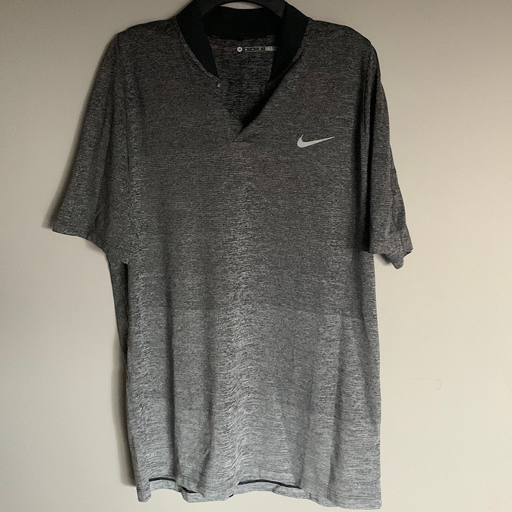 Nike golf mens black gray medium shirt dry fit